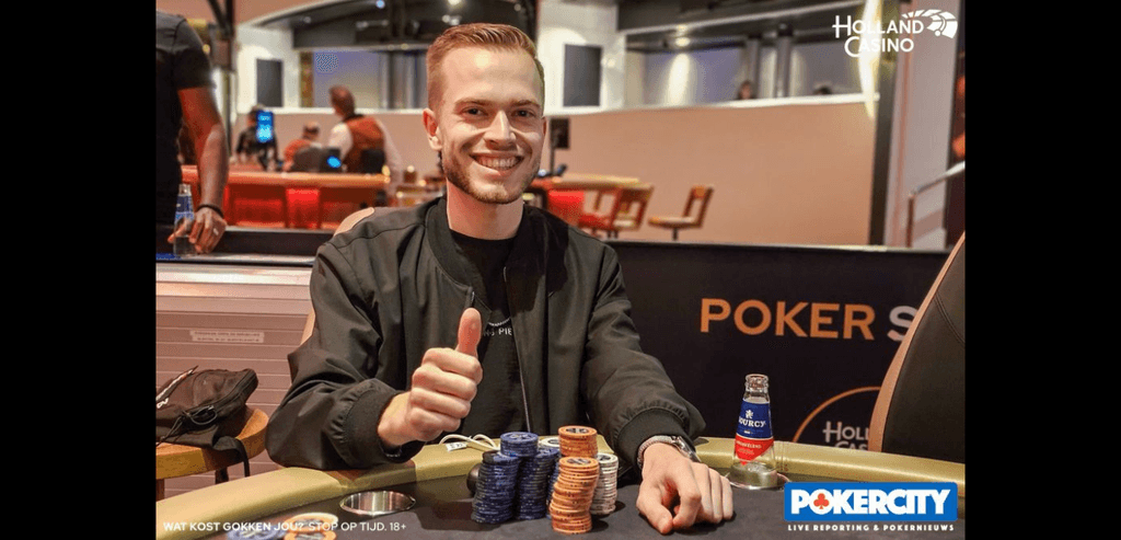 Carlo Wolters chipleader aan finale tafel APS!