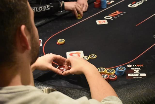 John Ardesch wint Pokerkampioenschap van Apeldoorn