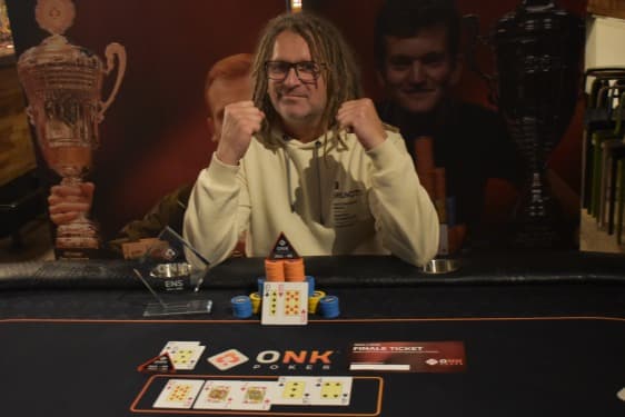 Marvin van Sas wint Pokerkampioenschap van Ens