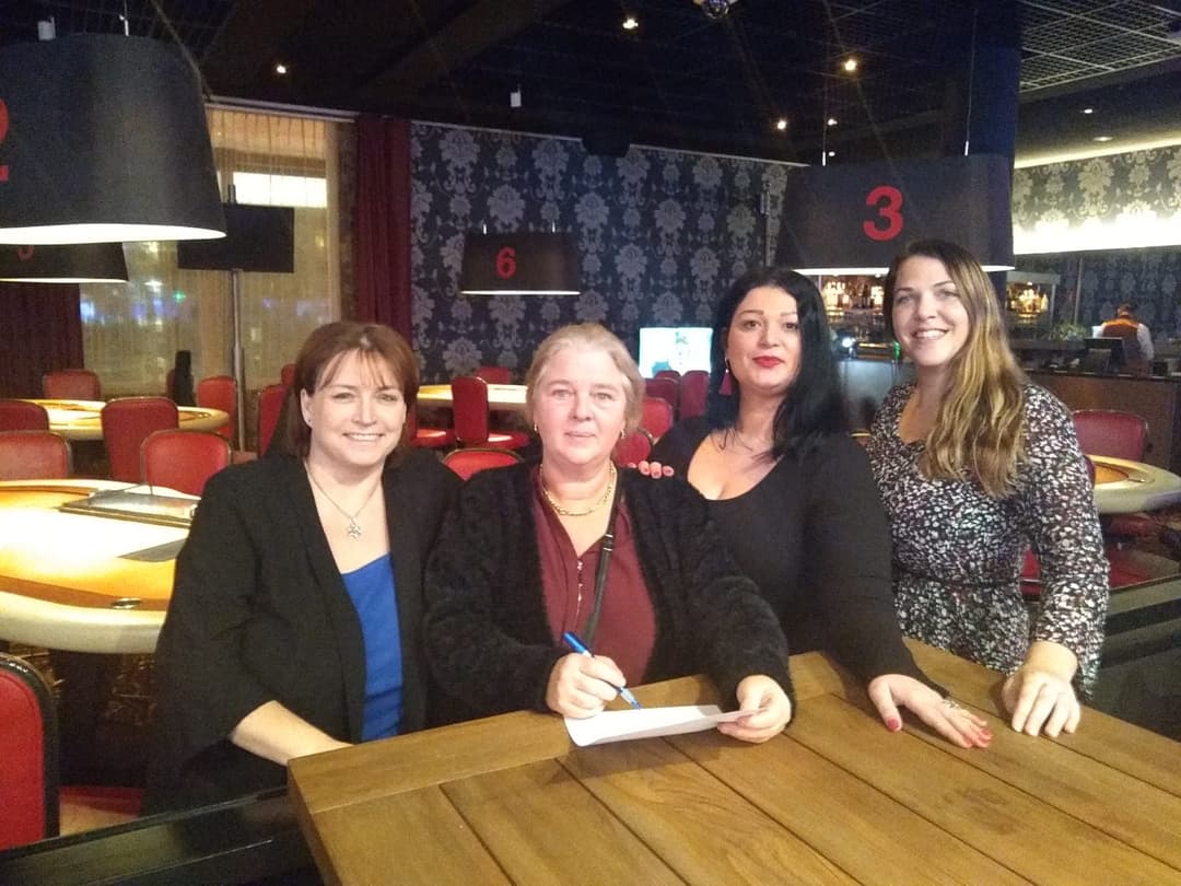 De Hofdames op jacht naar de hoofdprijs in de WSOP Closer £330