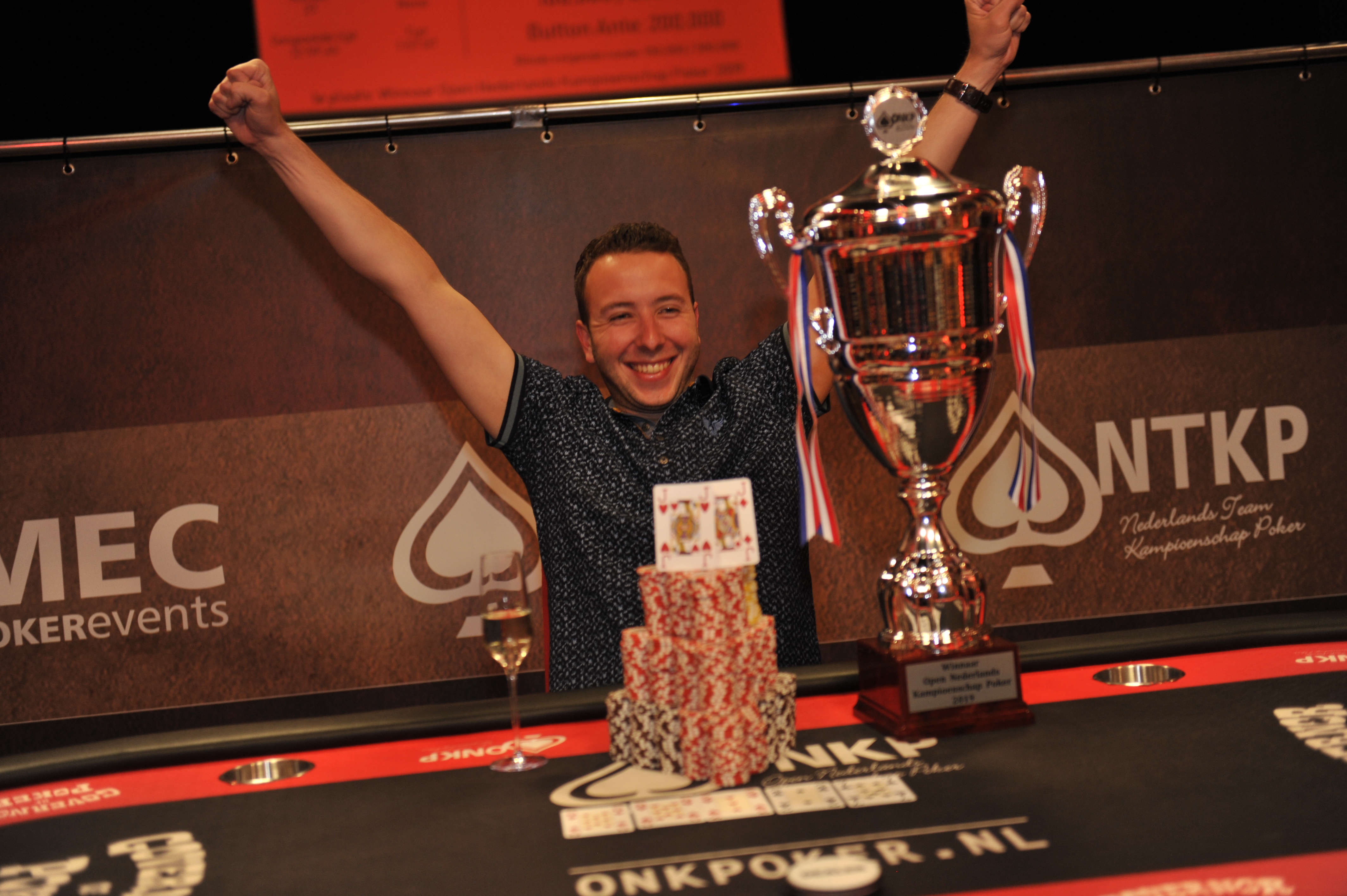 Martin van Meel wint het Open Nederlands Kampioenschap Poker 2019